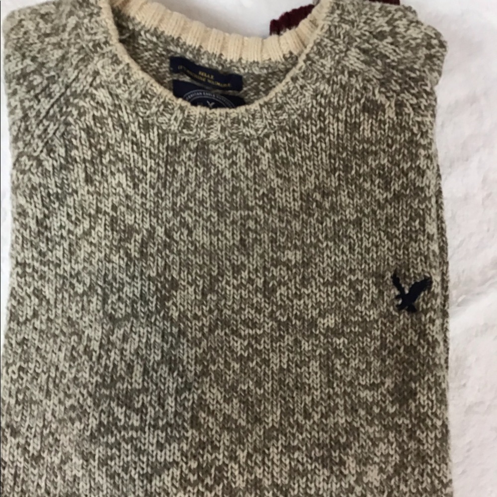 Sweater - Picture 5 of 6